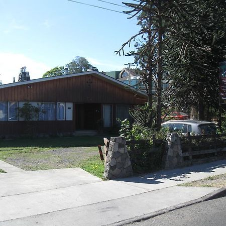 Hostal Entre Araucarias เตมูโก ภายนอก รูปภาพ