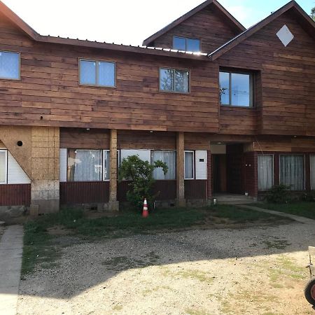 Hostal Entre Araucarias เตมูโก ภายนอก รูปภาพ