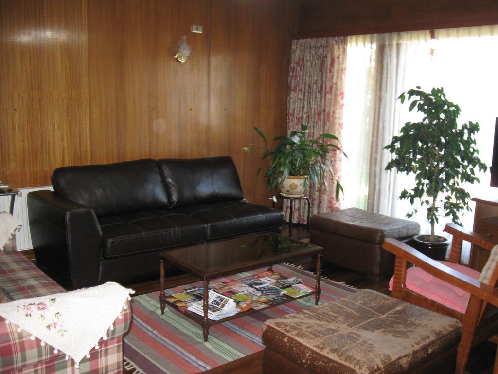 Hostal Entre Araucarias เตมูโก ภายนอก รูปภาพ
