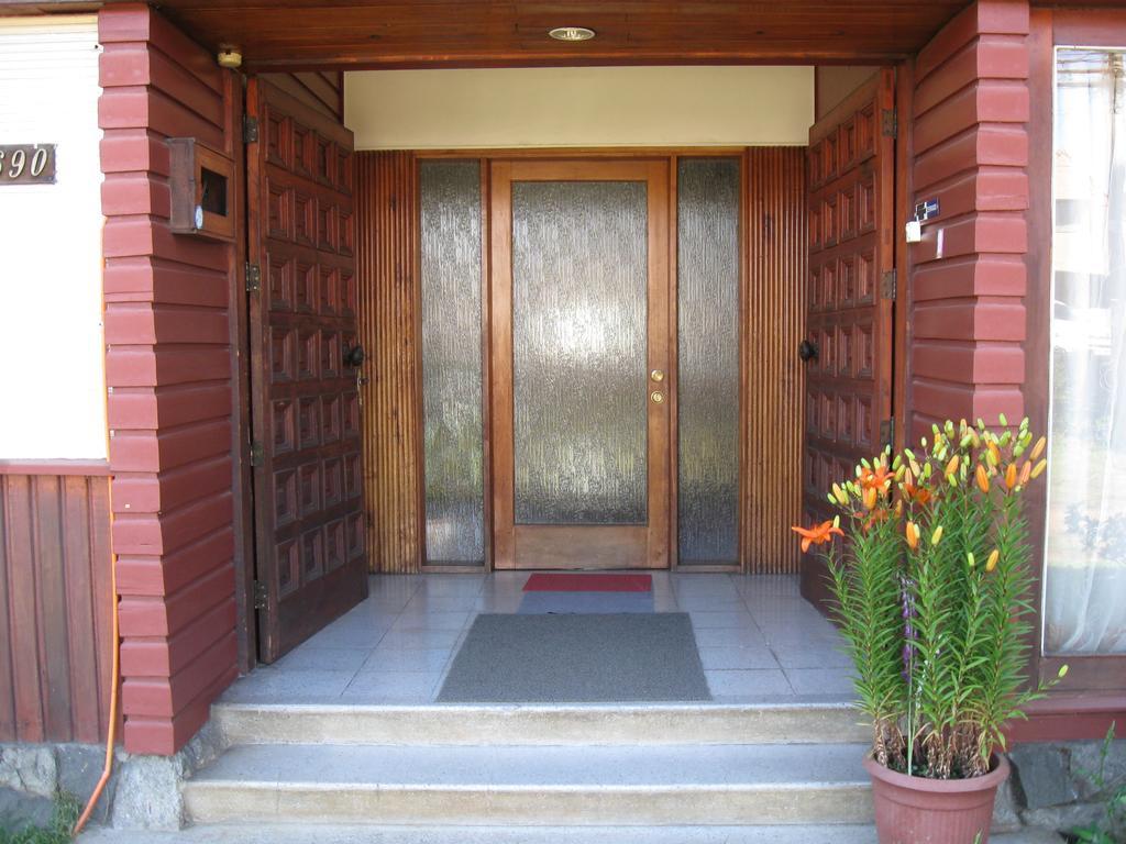 Hostal Entre Araucarias เตมูโก ภายนอก รูปภาพ