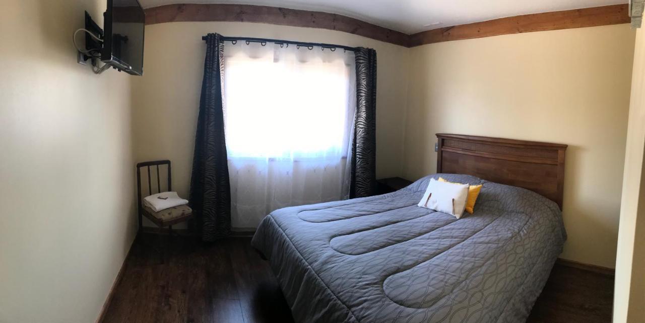 Hostal Entre Araucarias เตมูโก ภายนอก รูปภาพ