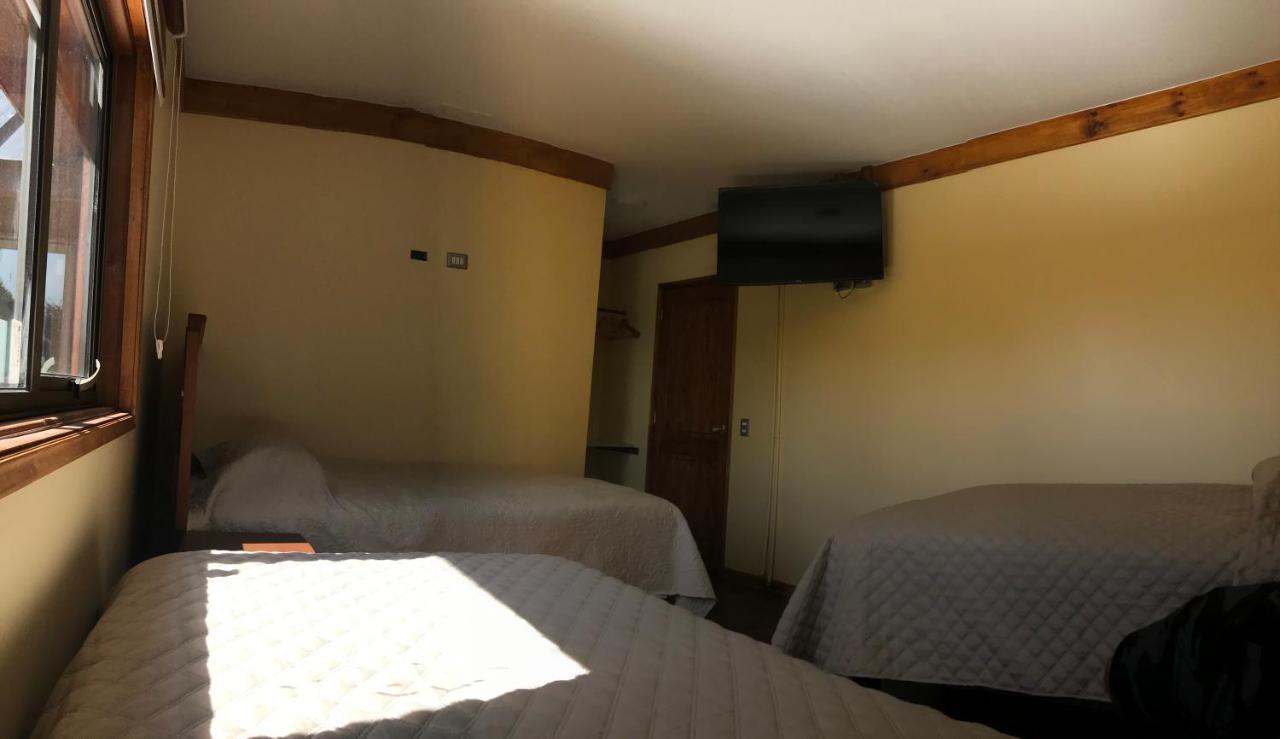 Hostal Entre Araucarias เตมูโก ภายนอก รูปภาพ
